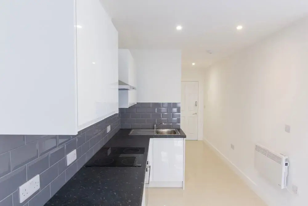Bridge Road - Room 1