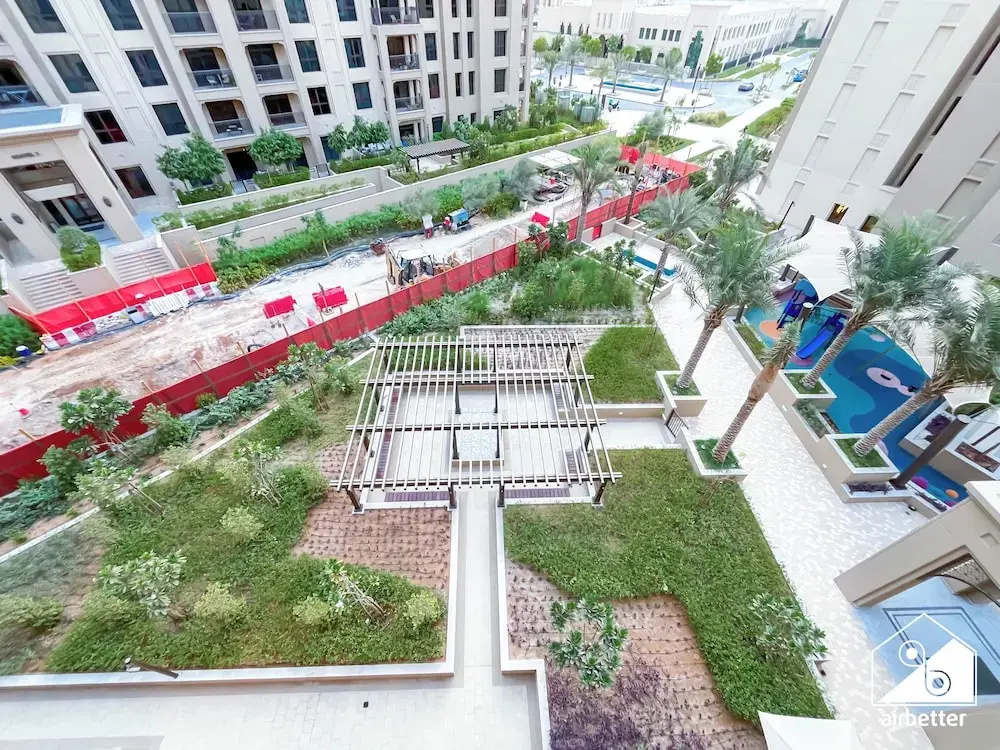 Luxury & Comfort 1B at Al Jadeel 2 Jumeirah Living