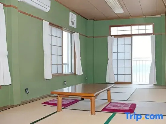 Minshuku Atsuhama