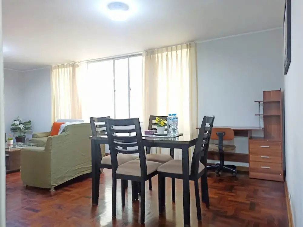 Eral Apartments Country Club