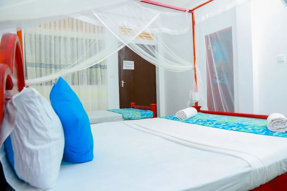 Rock Paradise Beach Cabana
