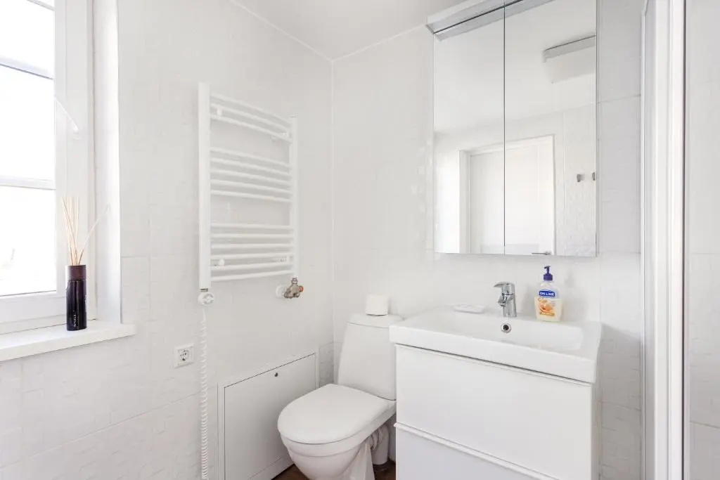 3 Bedroom Apartment 24h self check in, free parking, Ac, fireplace
