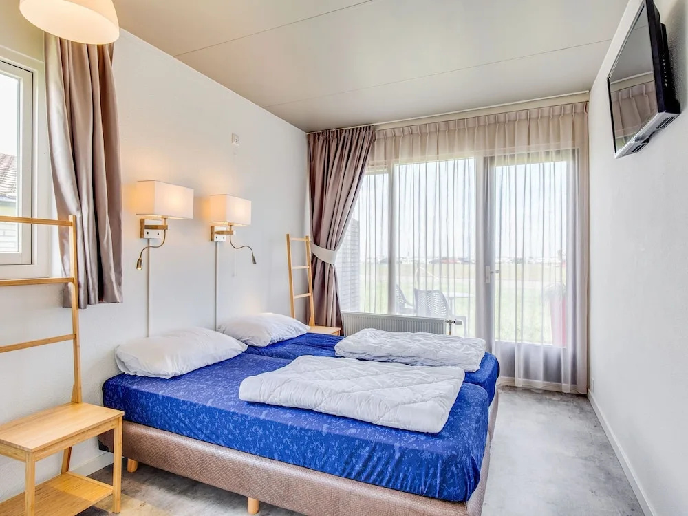 Uniquely Located Holiday Home With a View of the Marina and the Oosterschelde