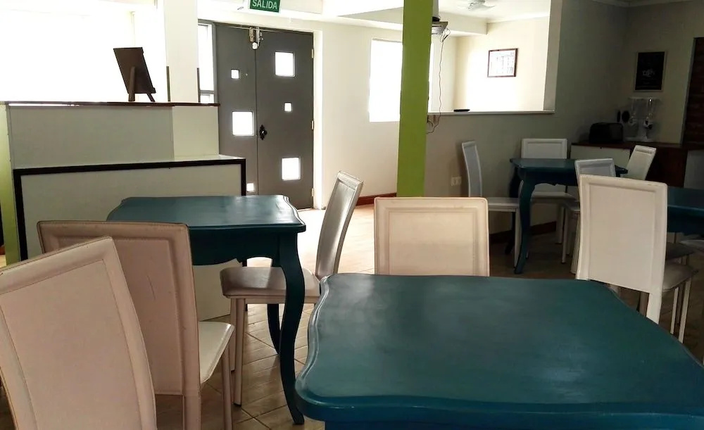 Hostal Casa Alegre