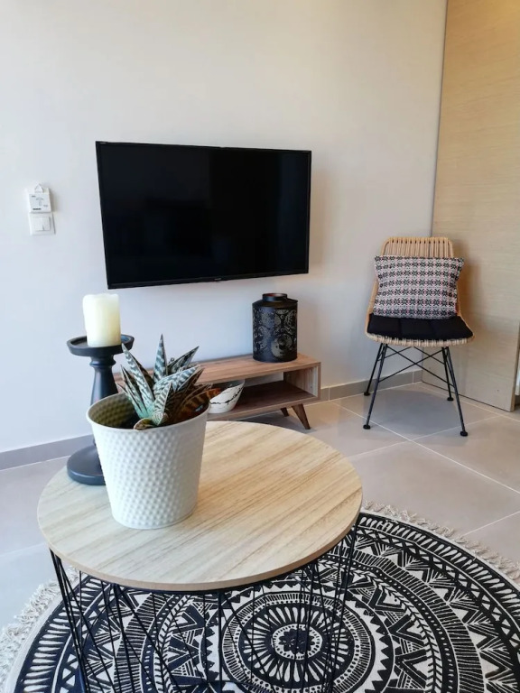 2br Suite White gea With Private Pool No01