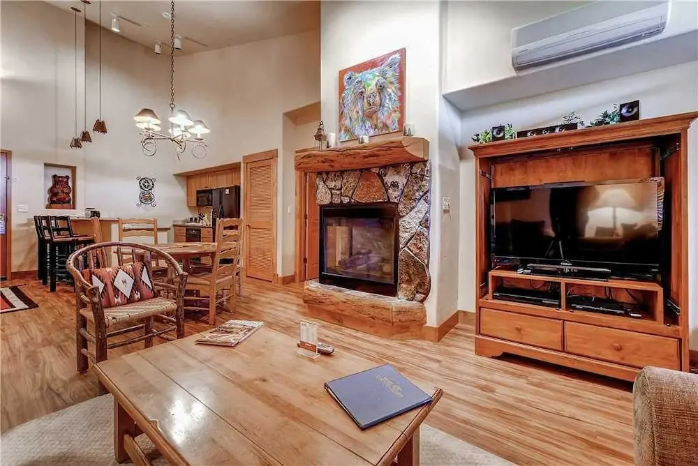 2305 Timberline Lodge, Trappeur's Crossing Apartment 2