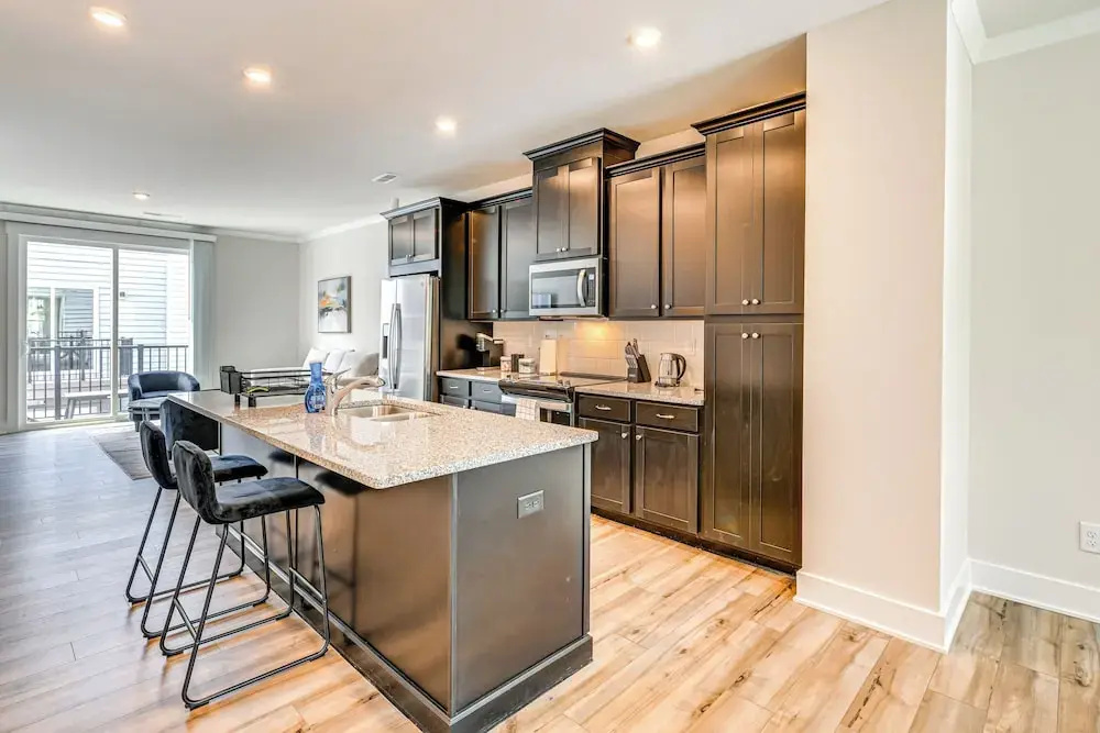 2 Mi to Dtwn Charlotte: Unit w/ Rooftop Deck!