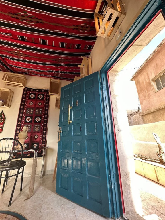 Antica Old Apartment Al-lwebdeh