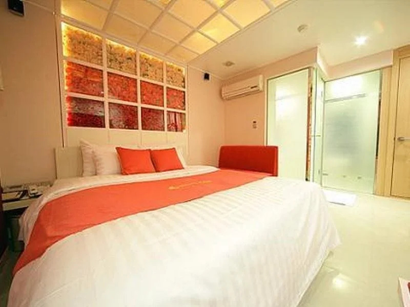 Ezen Hotel