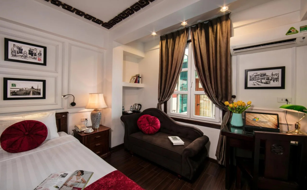 Golden Spring Hotel