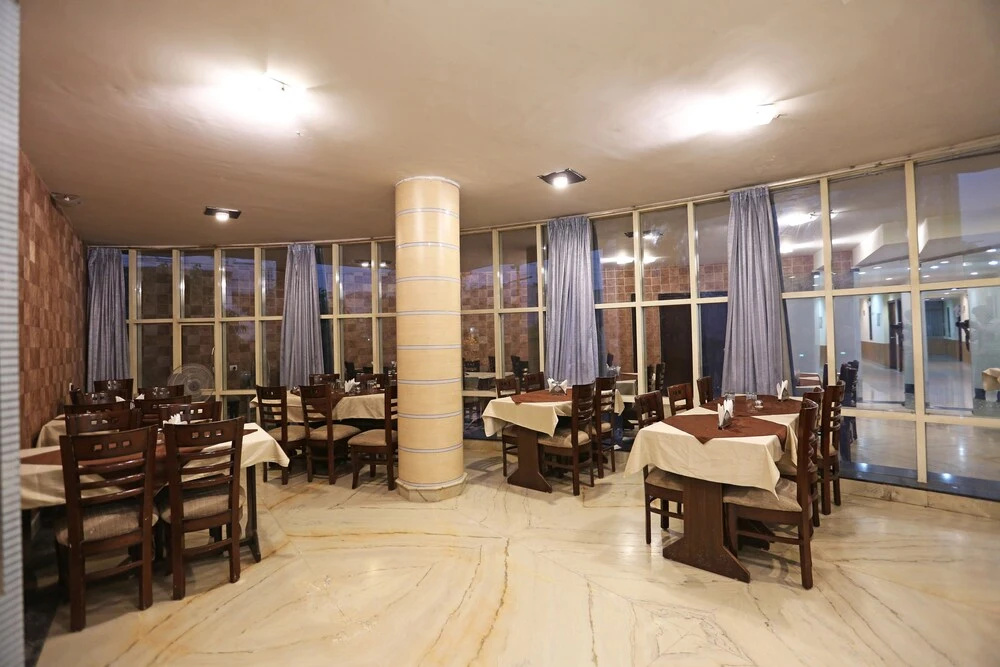 Oyo 8876 Hotel Sarthi