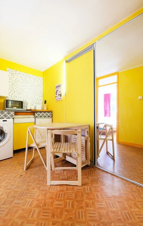 A Cosy two Bedroom Apartment, Sleeps 3