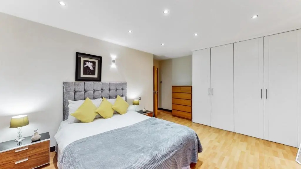 Bryanston Apartments