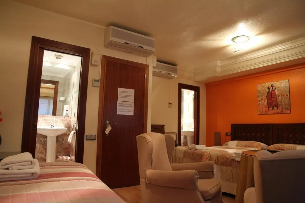 Hostal Acella