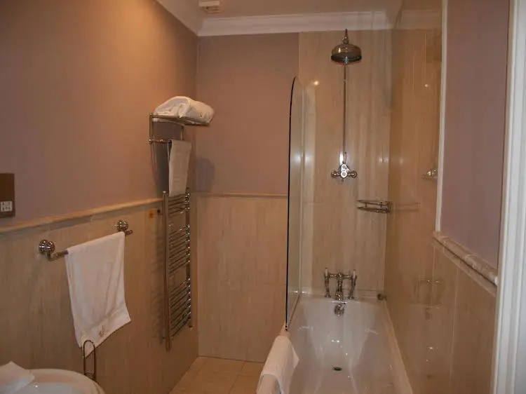 Weir View House