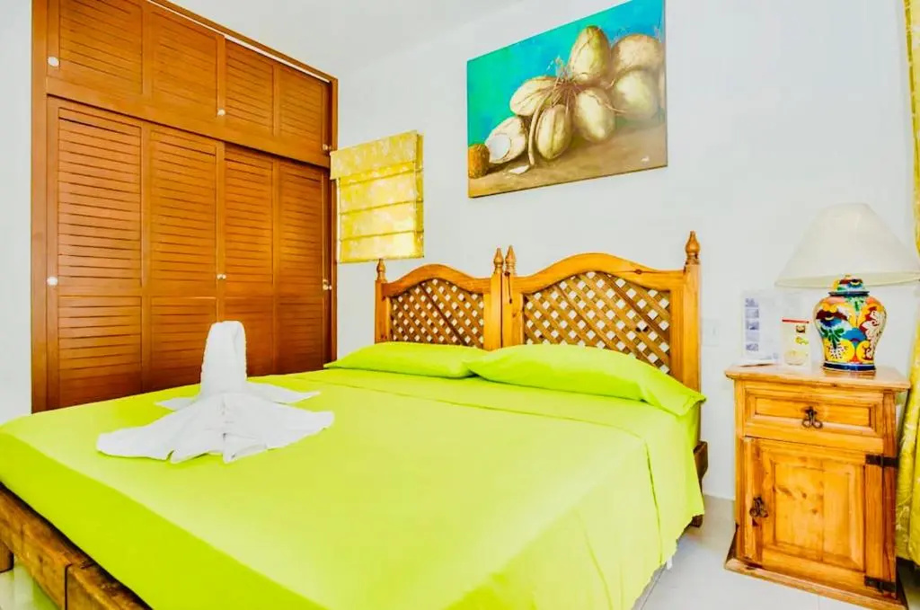 Playacar - Superior Budget Room With Swimming Pool Air Conditioning and Parking