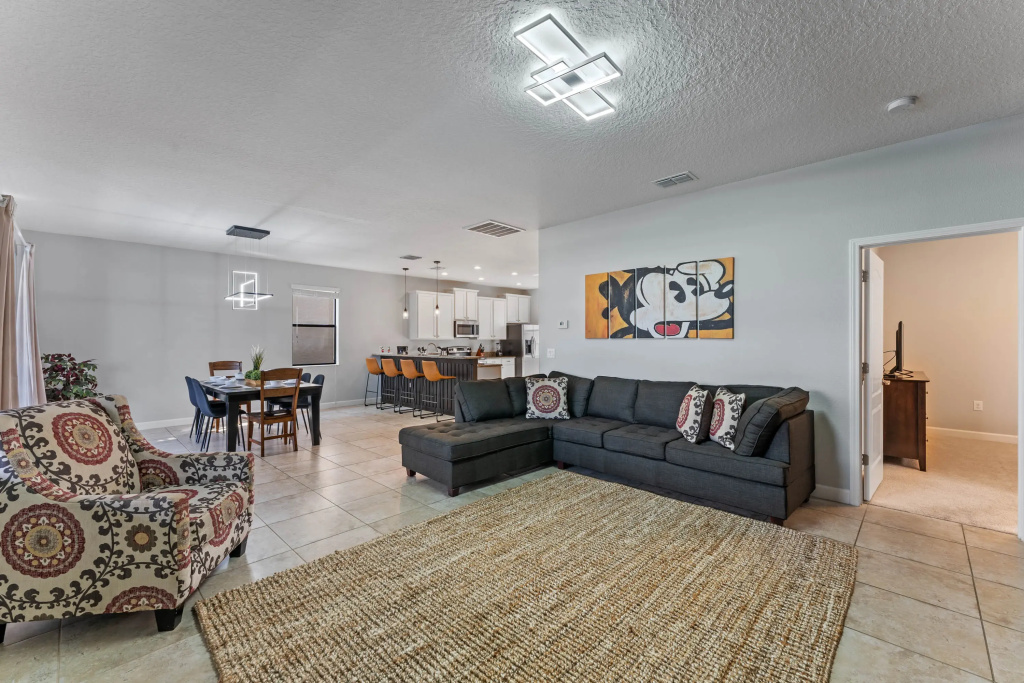 5 Bedrooms4.5 Bathrooms Champions Gate 9031 SM