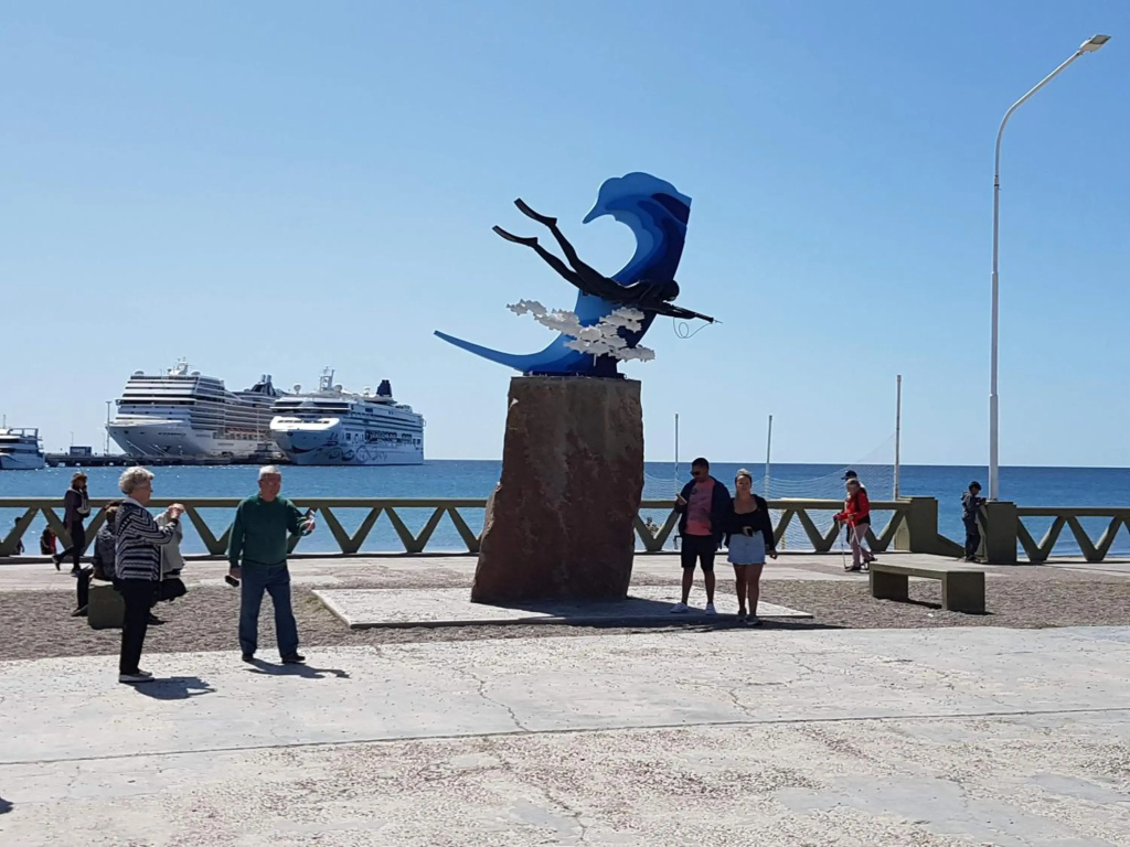 Departamento en Puerto Madryn 5° P céntrico a 150 mts del mar con cochera
