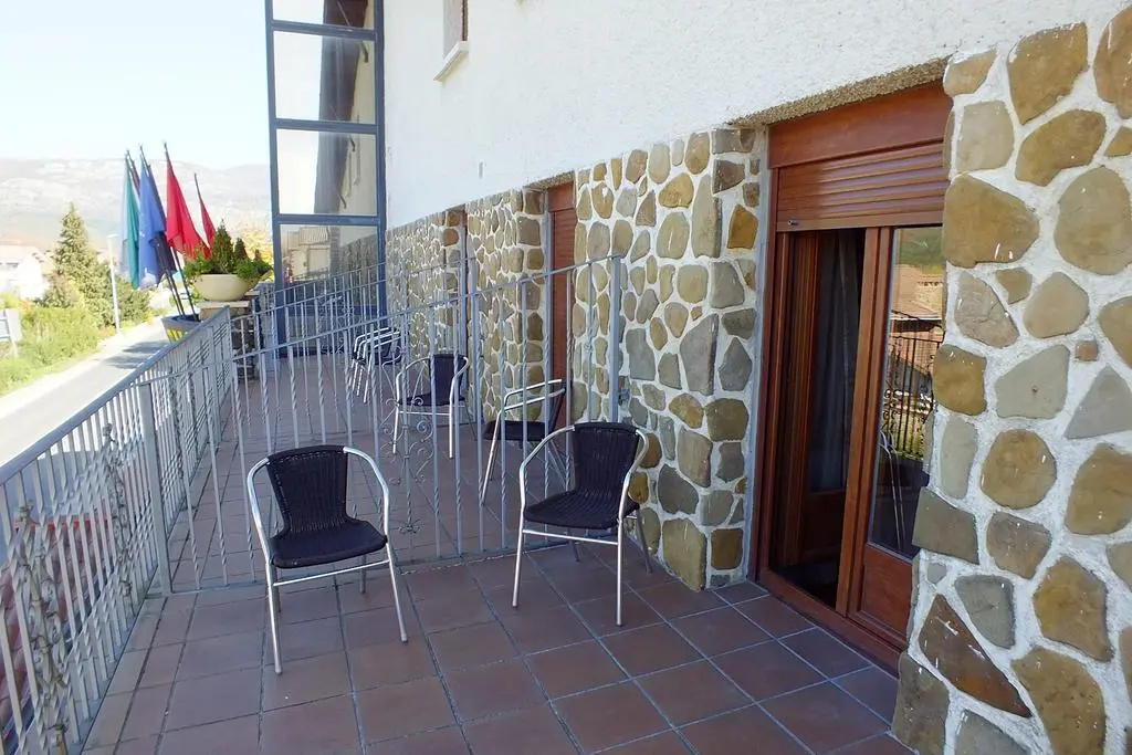 Hostal Izar-Ondo
