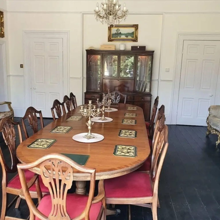 Historic Manor House - Sleeps 16 - Pool & Hot Tub
