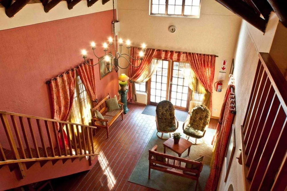 Woodpecker Inn