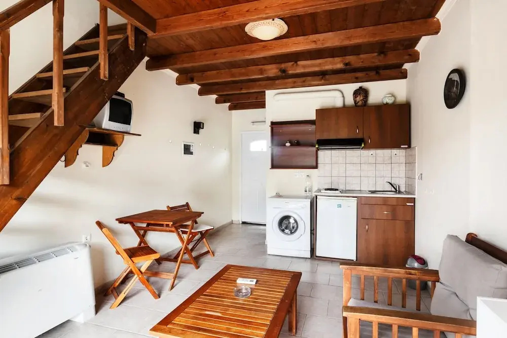 Despina studios and rooms