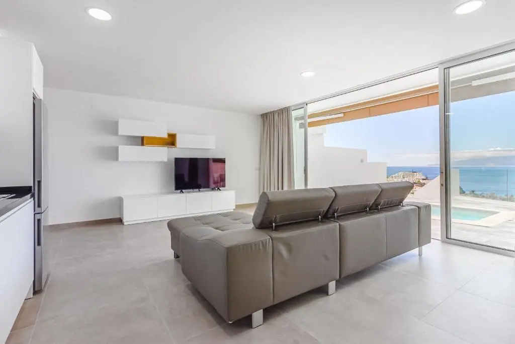 Fabuloso Bungalow con Vista Panorámica y Piscina Privada.