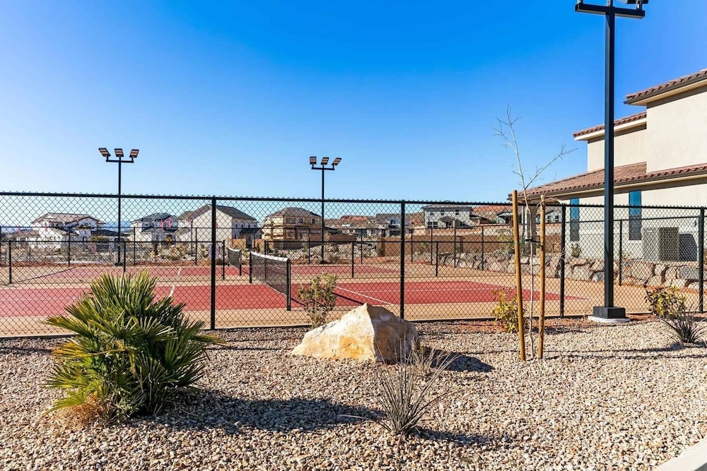 AfterDune Delight townhouse