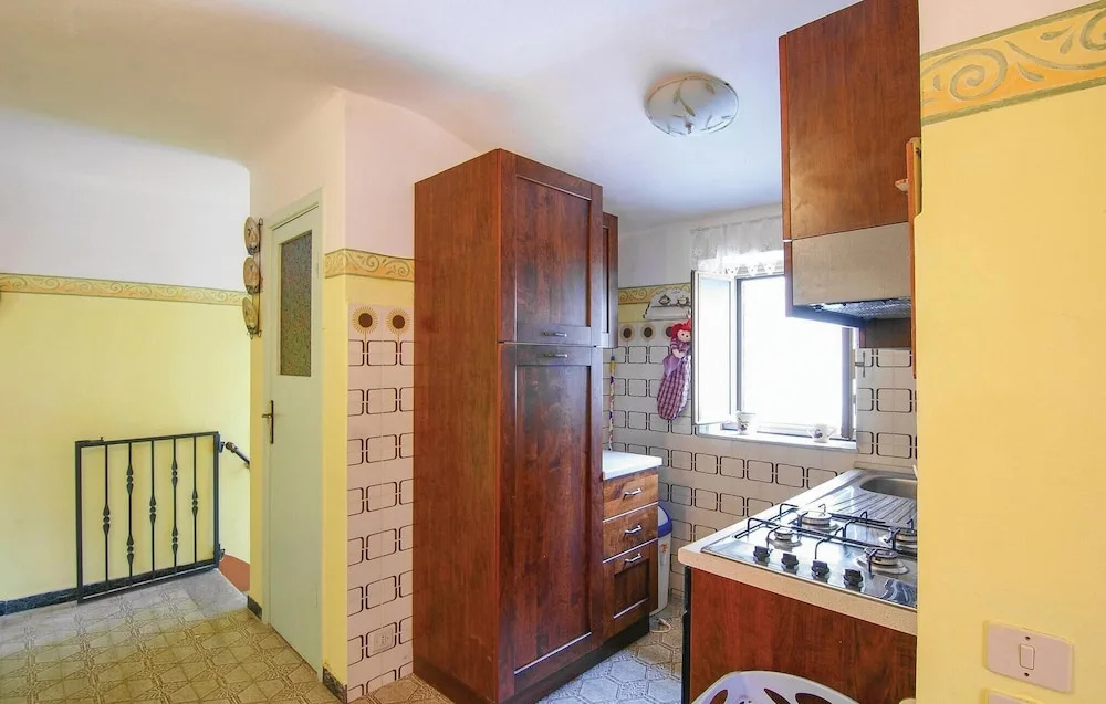 Awesome Home In Montefegatesi With Wifi