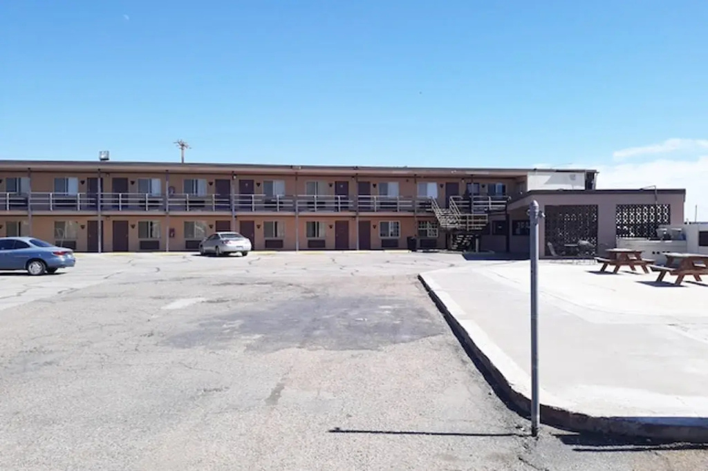 OYO Hotel Kings at Clovis