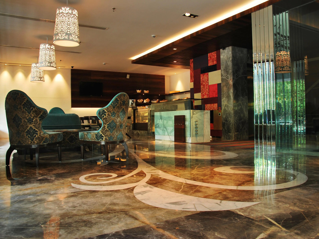 Maya Hotel