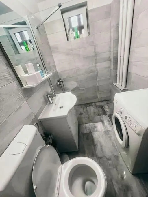 UltraCentral Big flat near the Opera Square P17