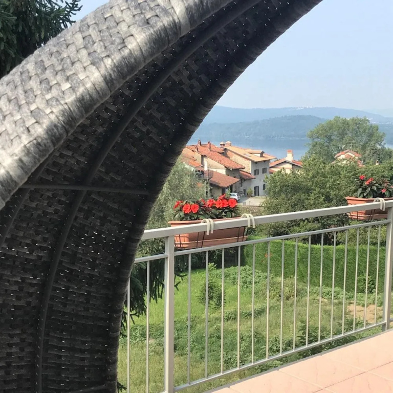 VIVERONE LAKE ROOMS