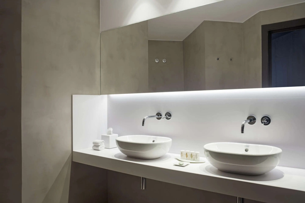 Alexandra Barcelona Hotel, Curio Collection by Hilton