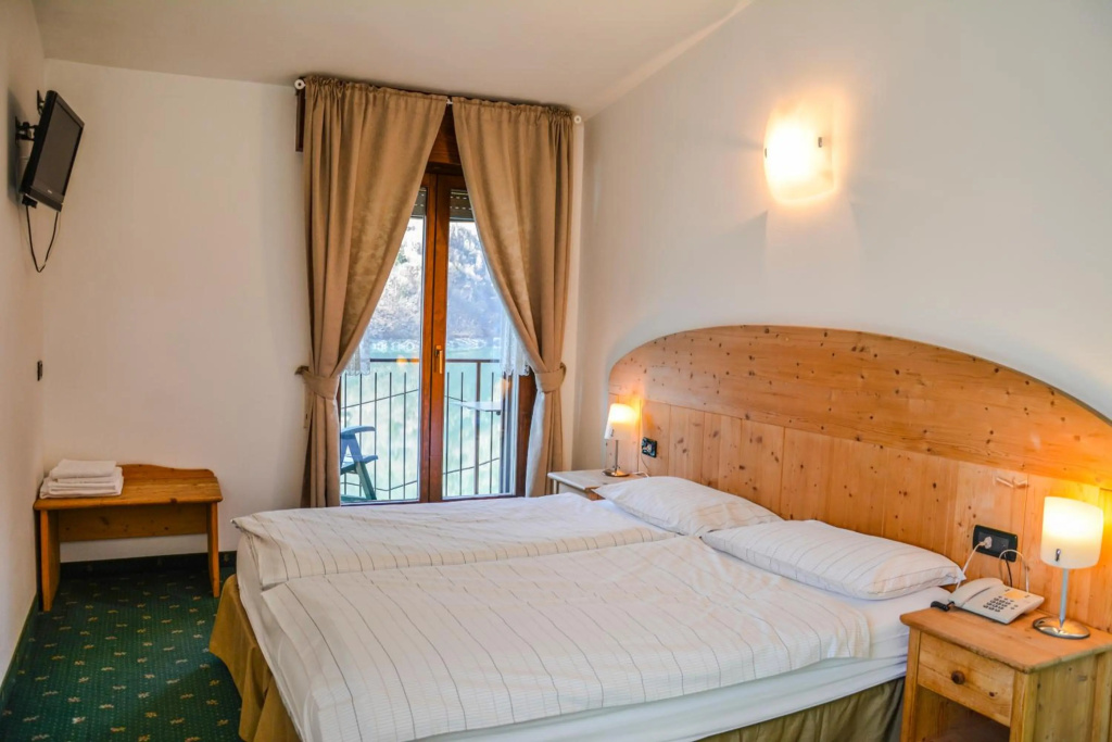 Albergo Mezzolago