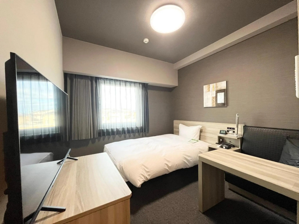 Hotel Route Inn Tokushima Airport -Matsushige Smartinter