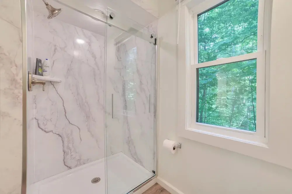 10 Mi to Nubs Nob: Modern Retreat w/ Fire Pit