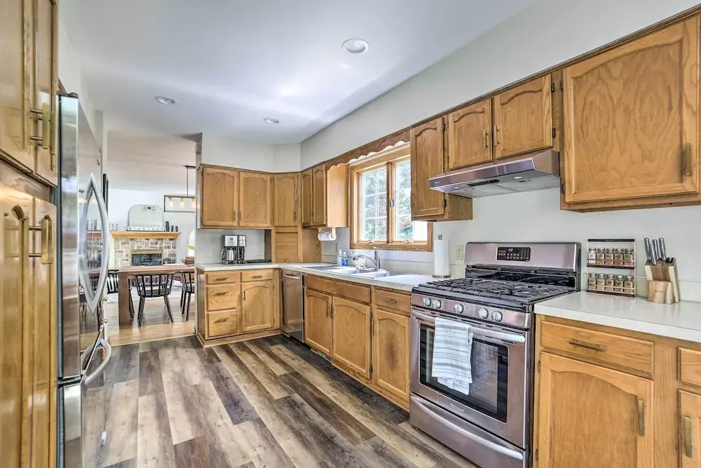 Lovely Kalamazoo River Home w/ Dock & Hot Tub