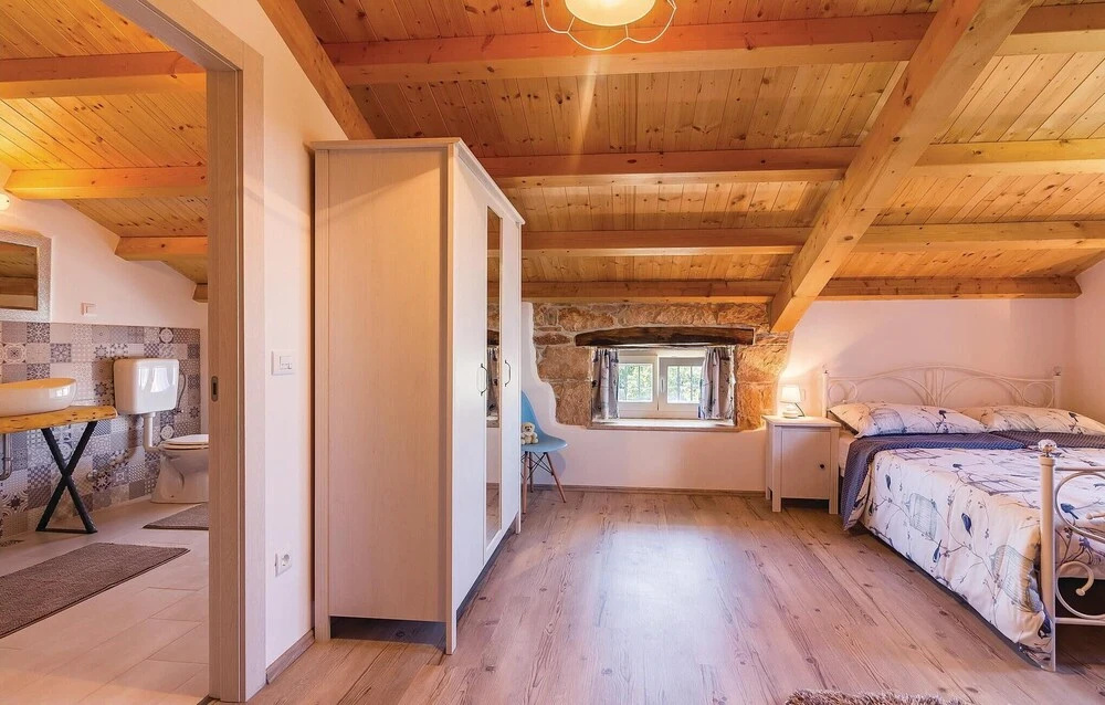 Nice Home in Peruski With Wifi and 3 Bedrooms