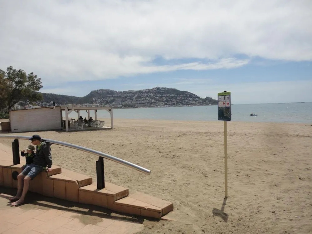 Aparthotel Els Molins