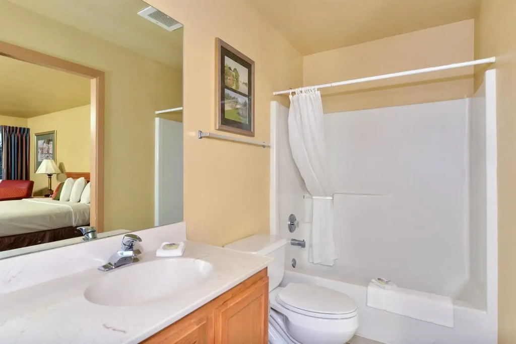 Americas Best Value Inn Lakewood South Tacoma
