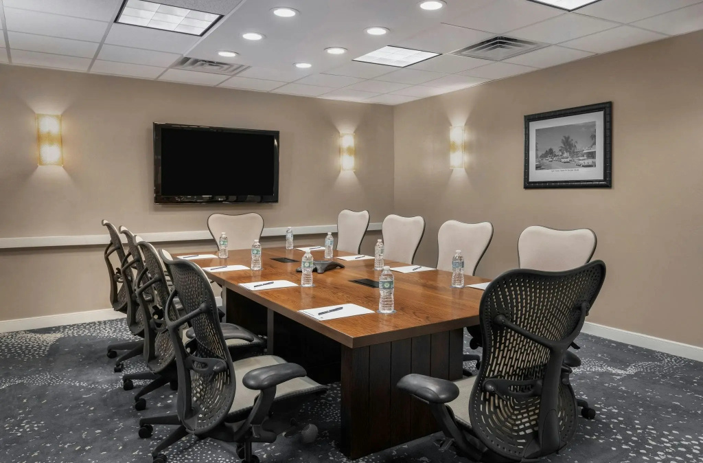 DoubleTree Suites by Hilton Naples