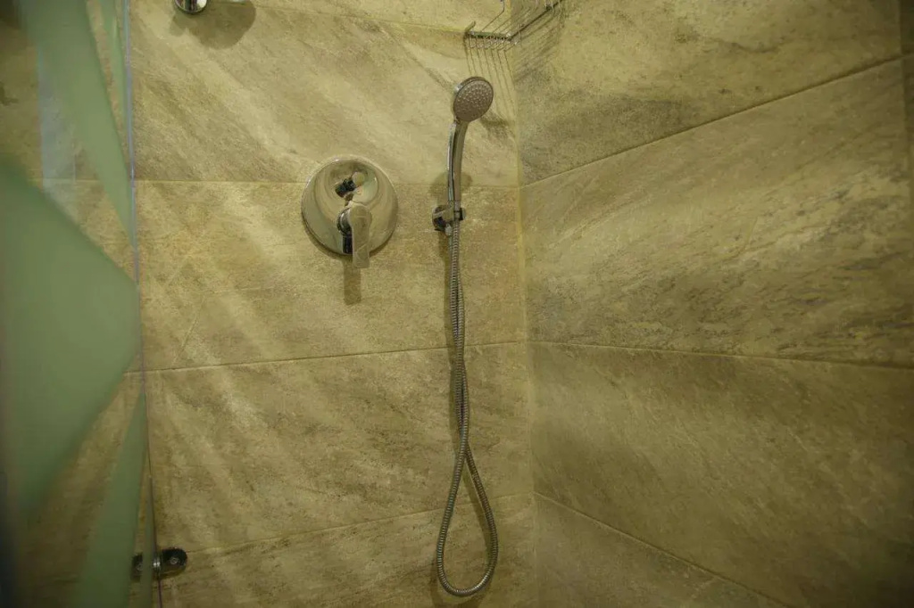 Pearl Hotel, Maadi