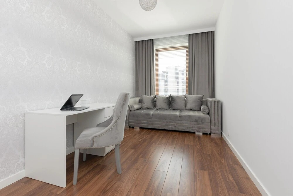 Glamorous Apartment Wilanow by Renters