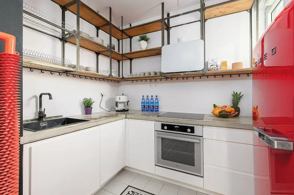 Lumina 3-room apart with large terrace