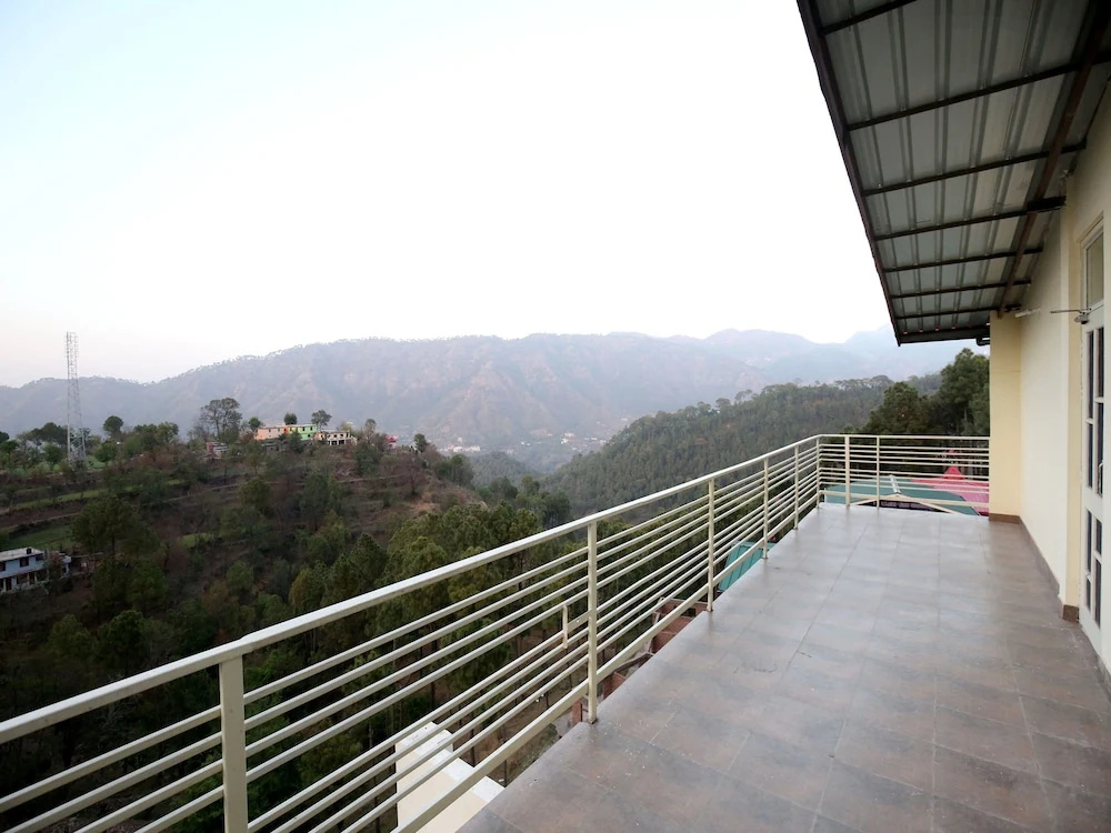 OYO 13676 Home Duplex 2BHK Hill Crest Kasauli