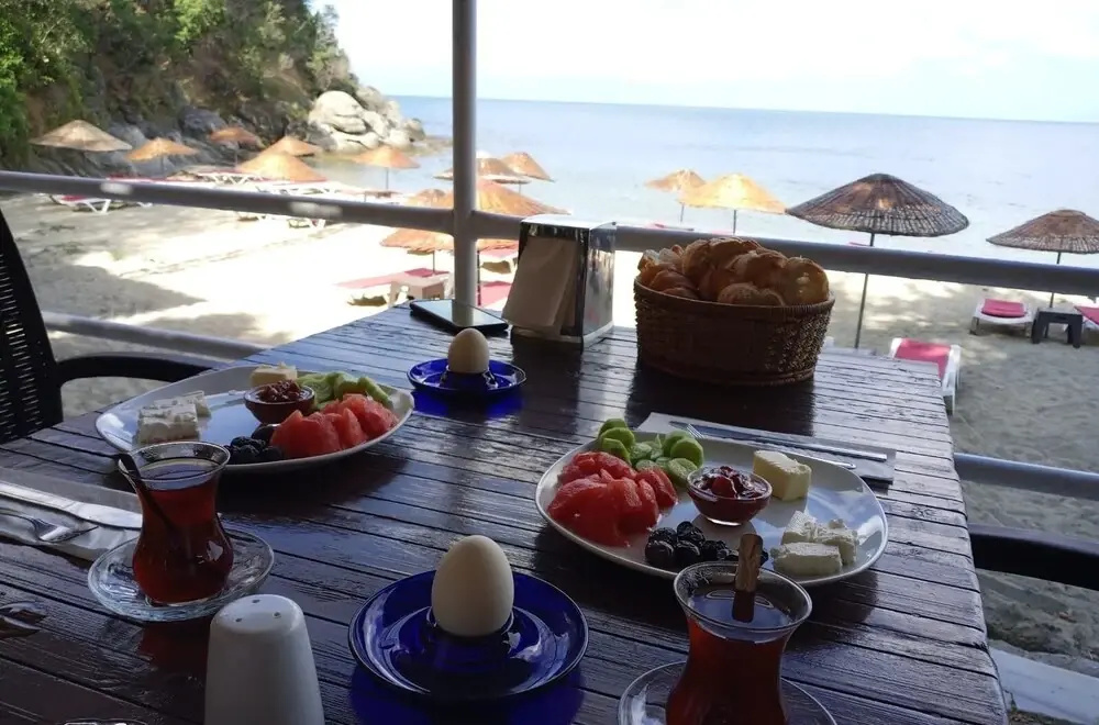 Davran Otel