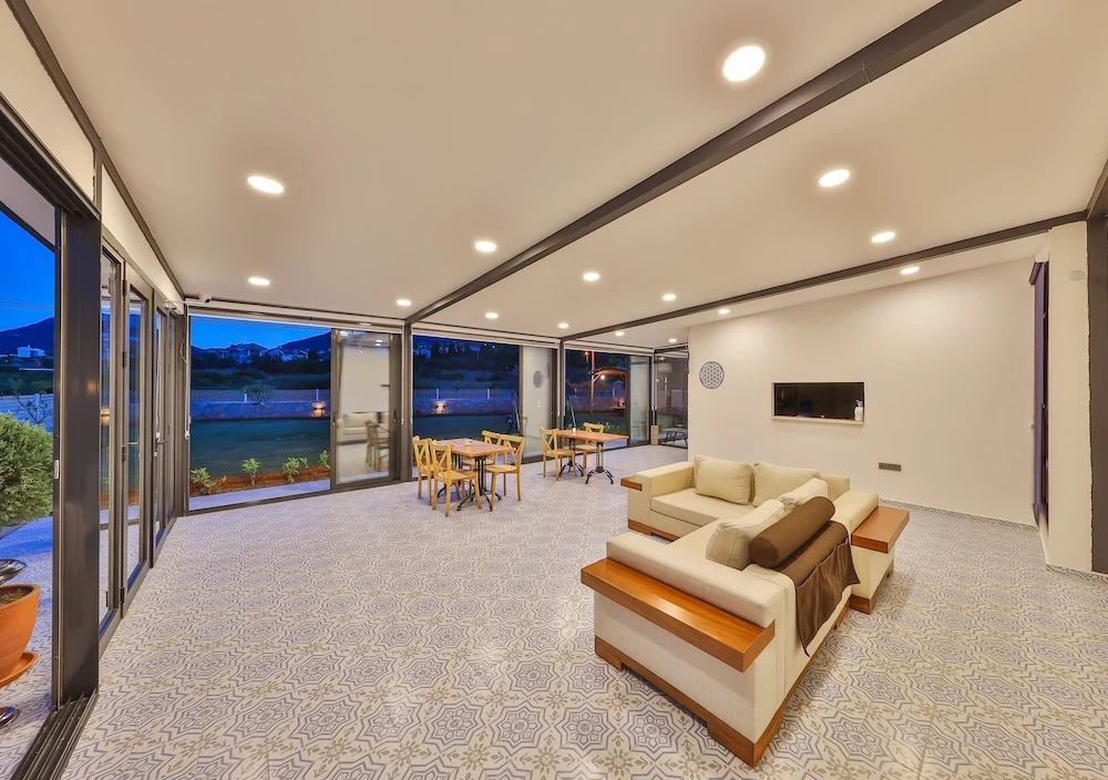Thomas Suites Datca