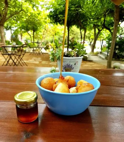 Aigaion Guesthouse