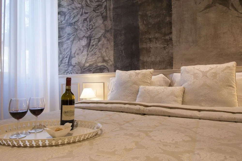 Pistoia INN - Downtown's Charming Rooms